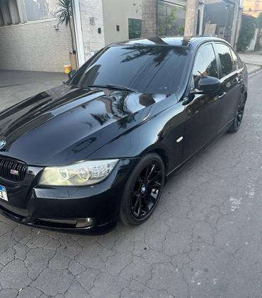 BMW 320i 2.0 16V GASOLINA 4P AUTOMÁTICO BMW 320i 2.0 16V GASOLINA 4P AUTOMÁTICO